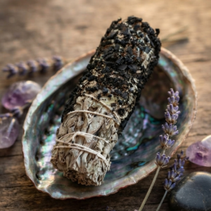 SAHUMERIO SALVIA BLANCA CON SANGRE DE TORO NEGRO